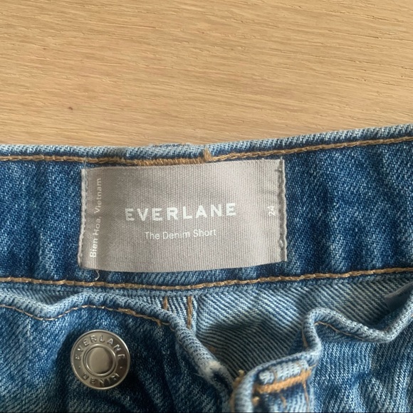 Everlane shorts - Picture 3 of 4